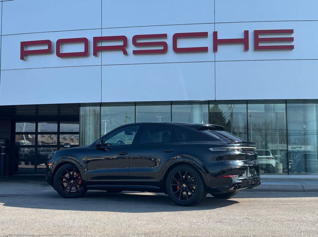 New 2026 Porsche Cayenne GTS AWD/4WD image 3