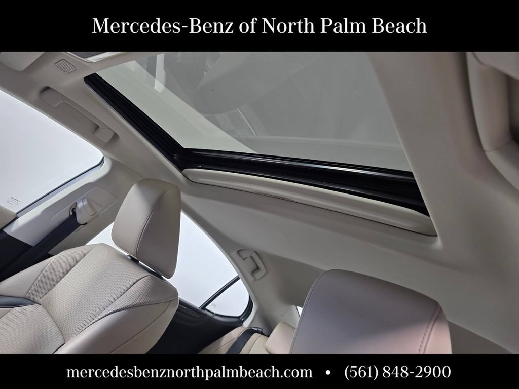 Used 2019 Lexus ES 300h w/ Premium Package FWD image 12