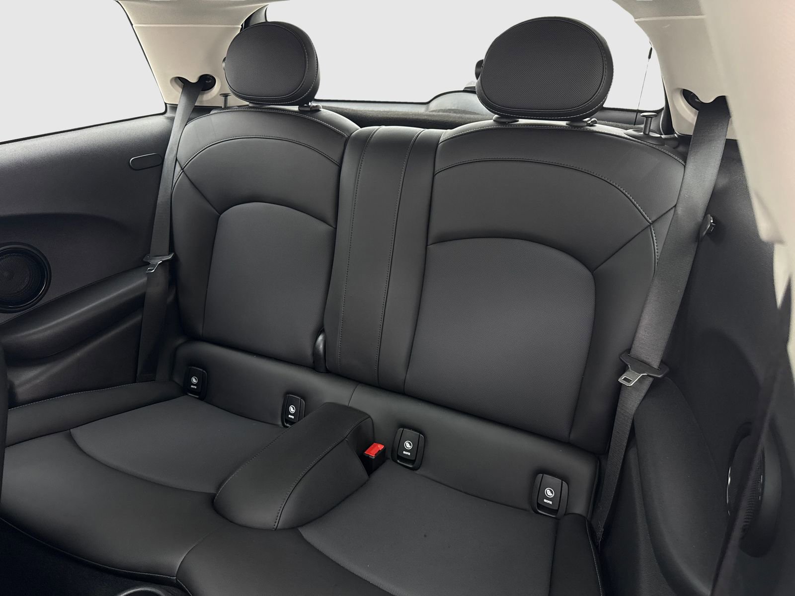 Used 2020 MINI Cooper S image 36