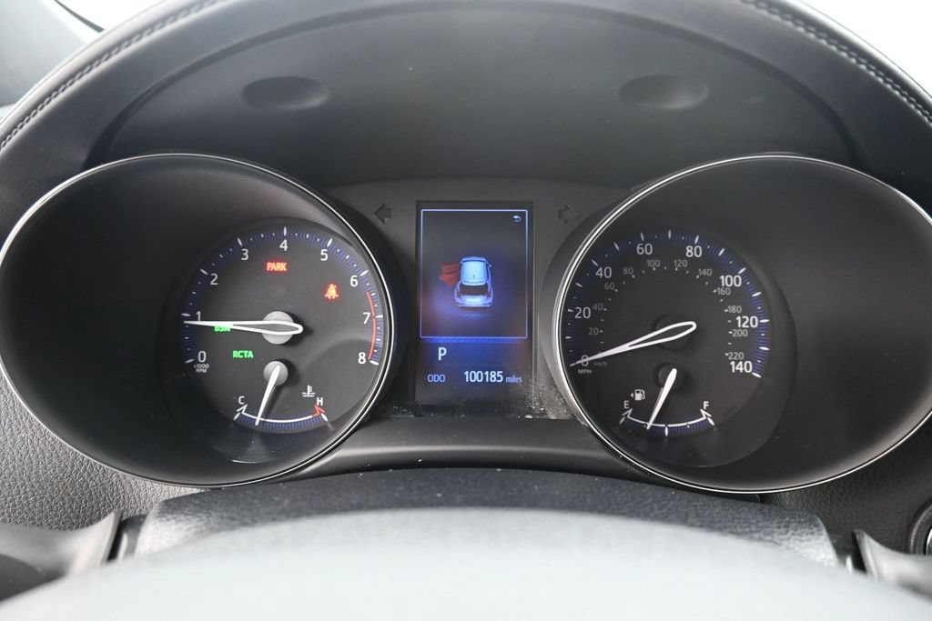 Used 2018 Toyota C-HR XLE FWD image 9