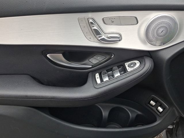 Used 2019 Mercedes-Benz GLC 350e 4MATIC image 14