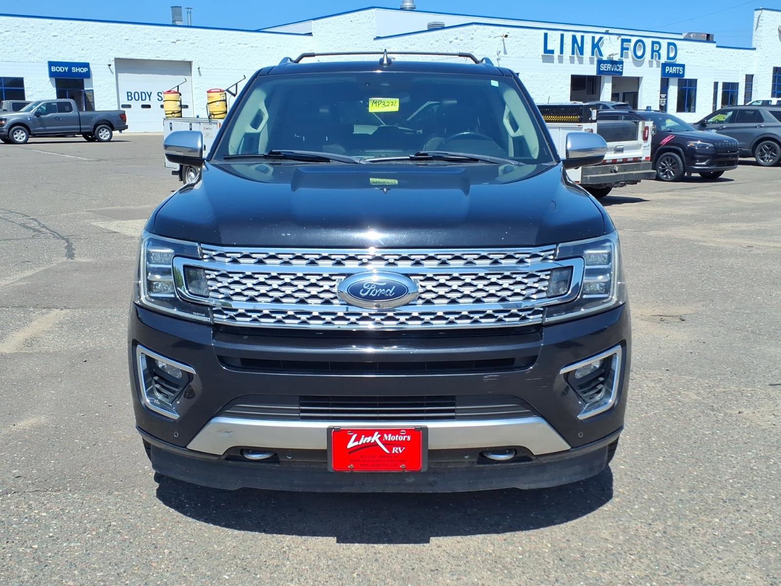 Used 2019 Ford Expedition Max Platinum AWD/4WD image 9