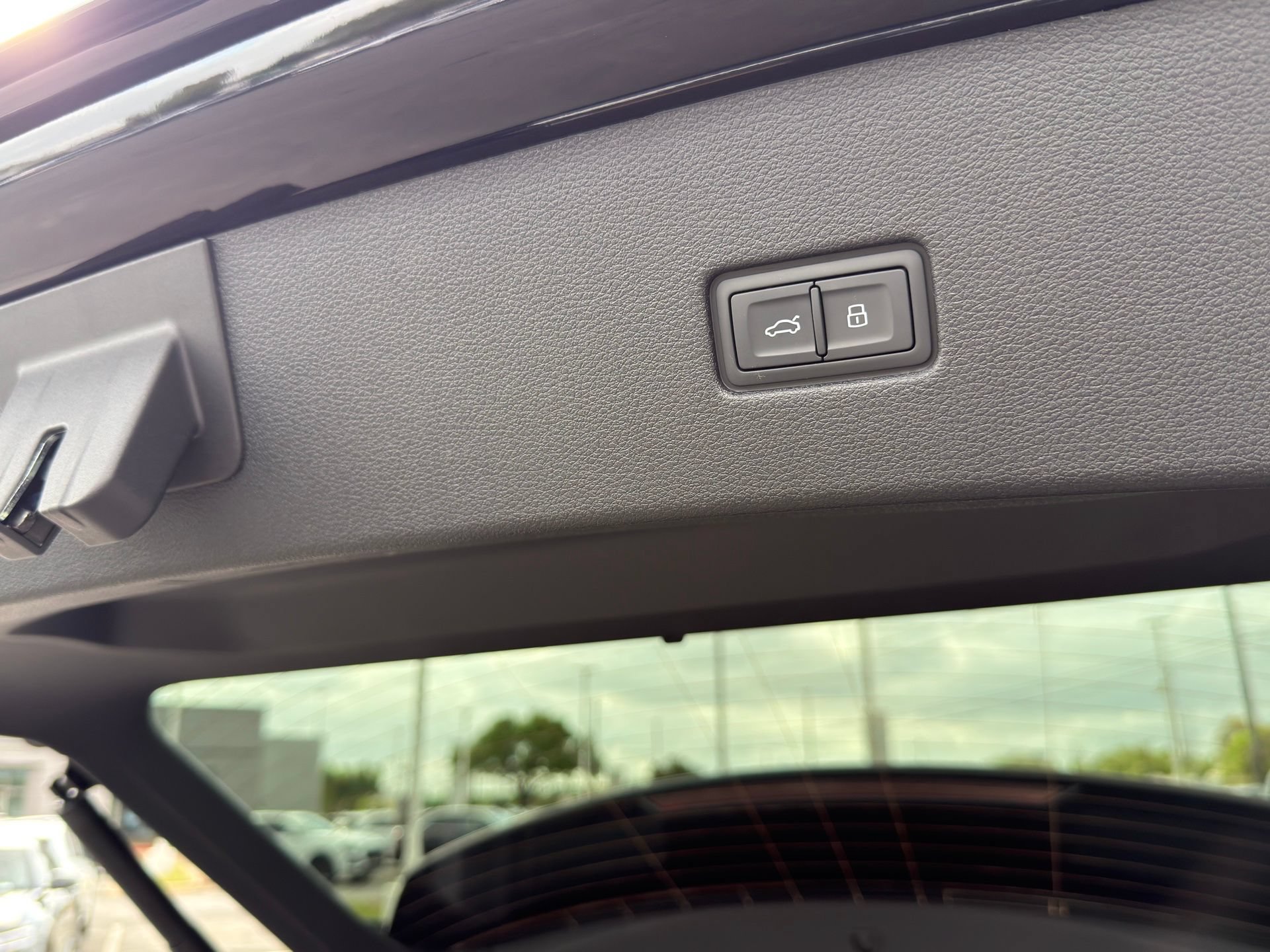 New 2026 Audi SQ8 Premium Plus AWD/4WD image 7
