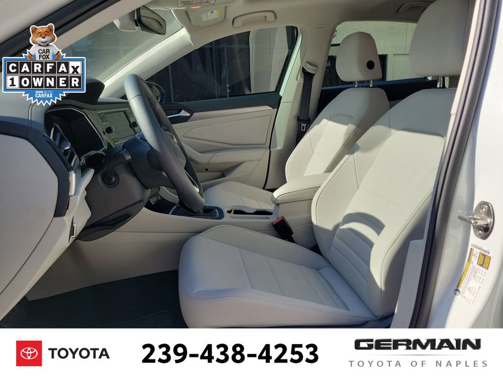 Used 2024 Volkswagen Jetta SE FWD image 18