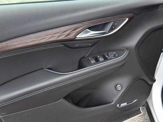 Used 2021 Buick Envision Avenir w/ Technology Package II AWD/4WD image 12