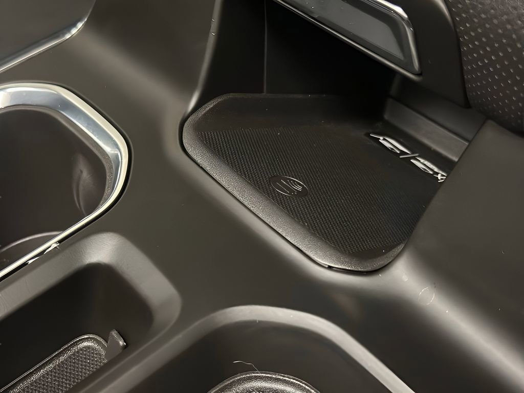 Certified 2022 GMC Sierra 1500 SLT w/ SLT Convenience Package image 34