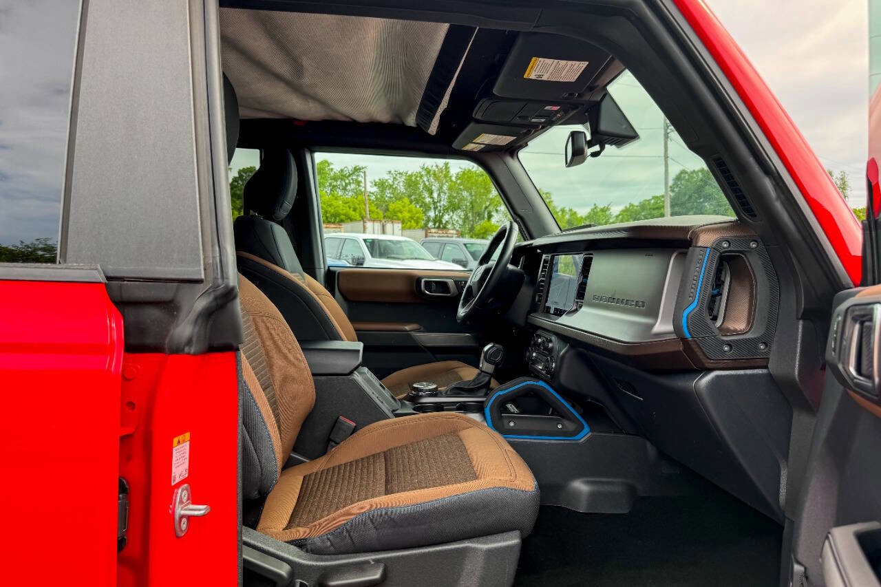 Used 2023 Ford Bronco Outer Banks image 10