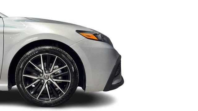 Used 2023 Toyota Camry SE FWD image 8