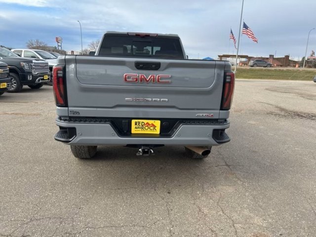 Used 2025 GMC Sierra 2500 AT4 w/ AT4 Premium Plus Package image 6