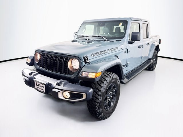 Used 2025 Jeep Gladiator Sport AWD/4WD image 1
