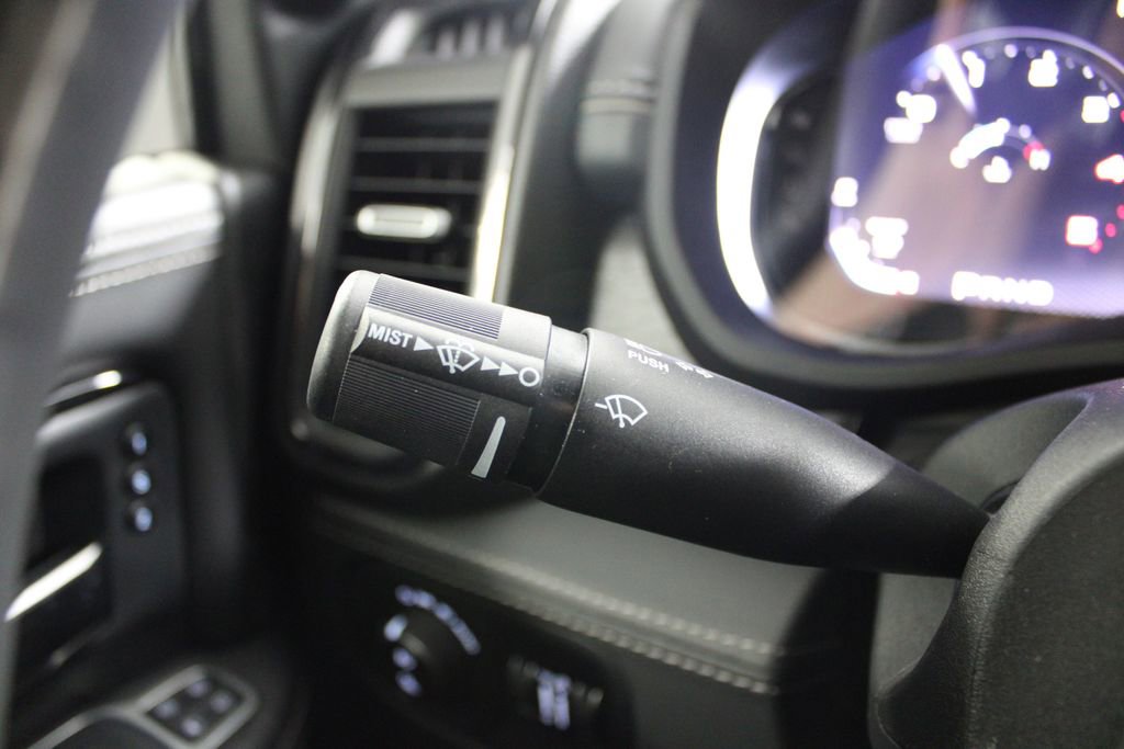 Used 2024 RAM 2500 Limited image 39