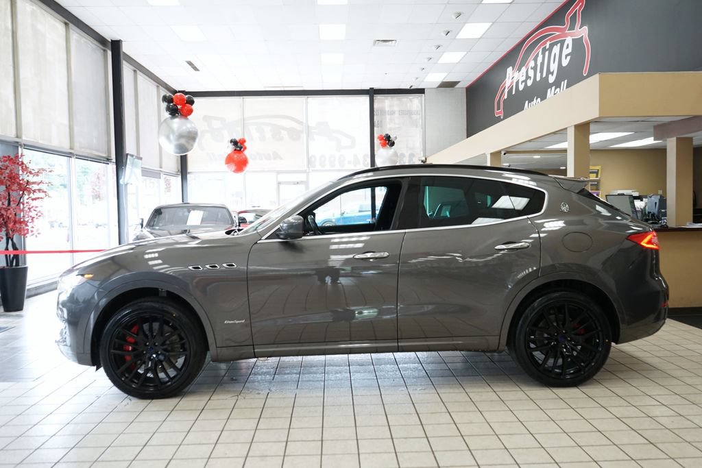 Used 2018 Maserati Levante S GranSport AWD/4WD image 4