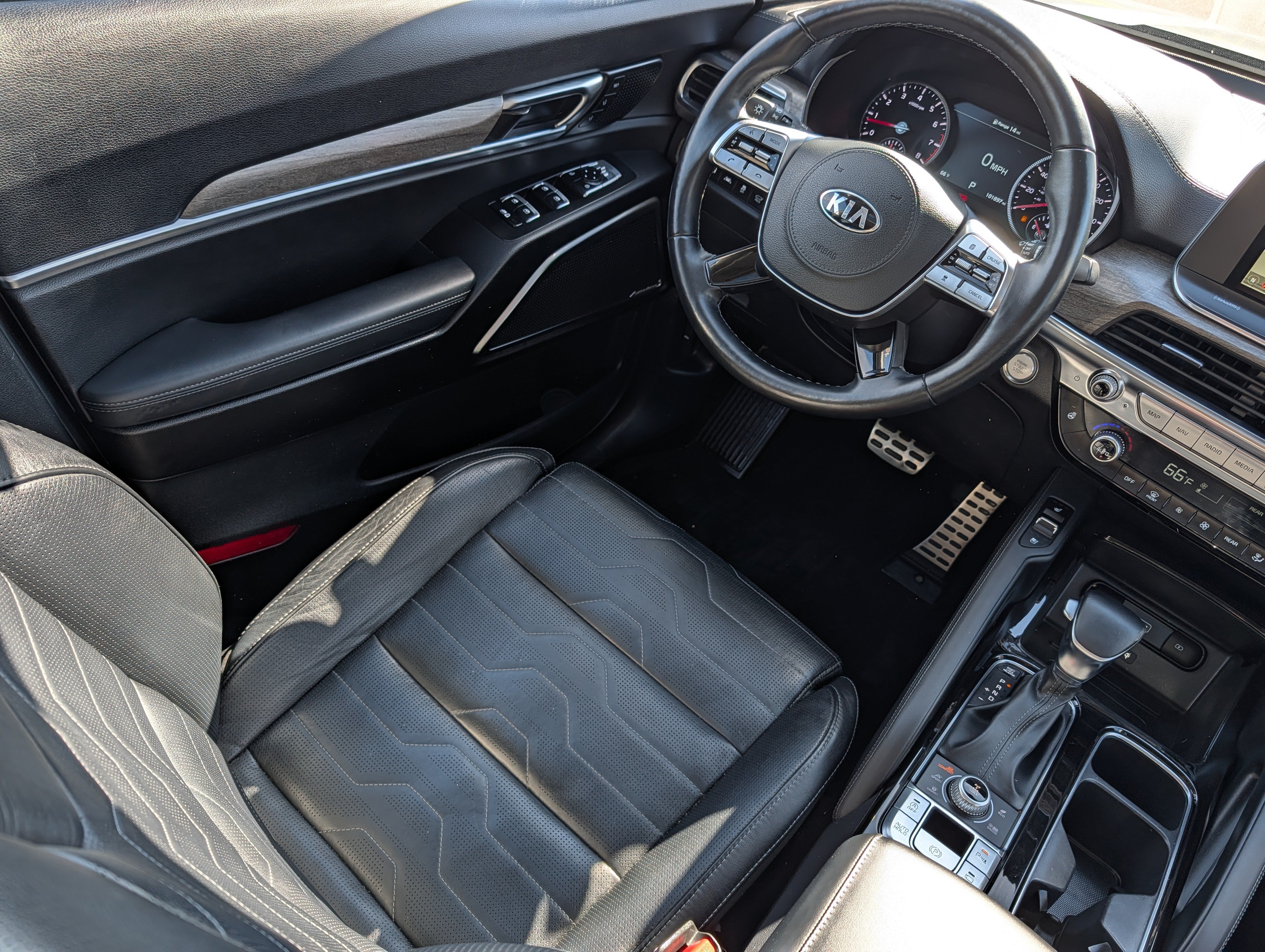 Used 2020 Kia Telluride SX w/ SX Prestige Package AWD/4WD image 9