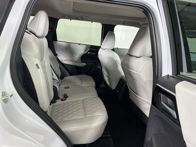Used 2024 Mitsubishi Outlander SEL image 27