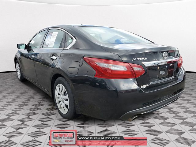Used 2018 Nissan Altima 2.5 S w/ S Convenience Package image 3