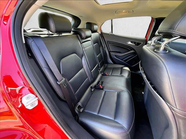 Used 2015 Mercedes-Benz GLA 250 4MATIC image 26