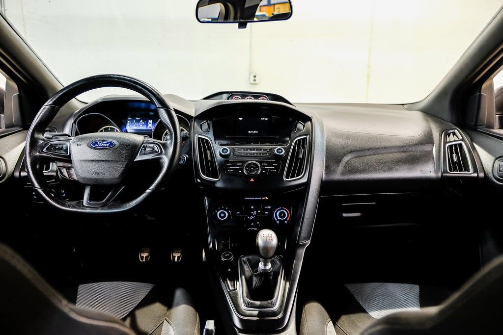 Used 2015 Ford Focus ST image 20