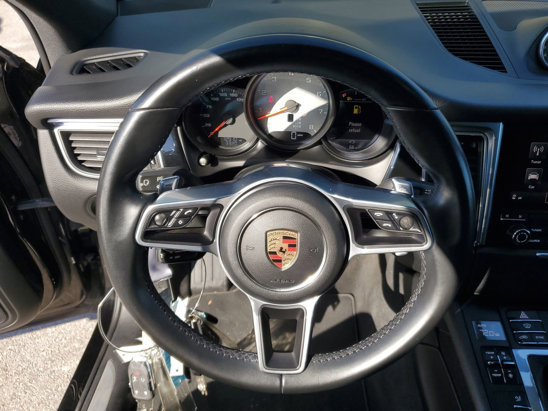 Used 2018 Porsche Macan S image 21