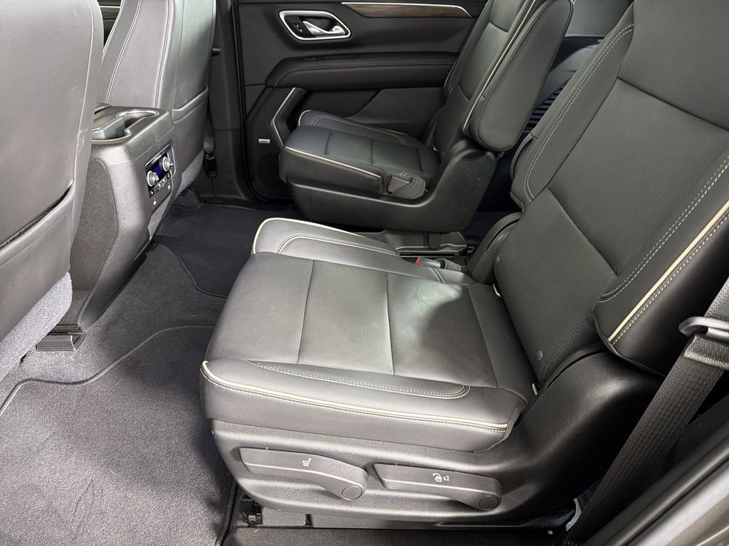 Used 2021 Chevrolet Tahoe Premier w/ Premium Package image 20