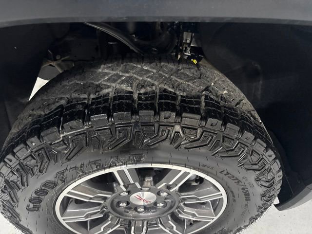 Used 2026 GMC Sierra 1500 AT4 AWD/4WD image 40