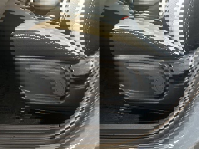 New 2026 Hyundai Venue SEL image 17