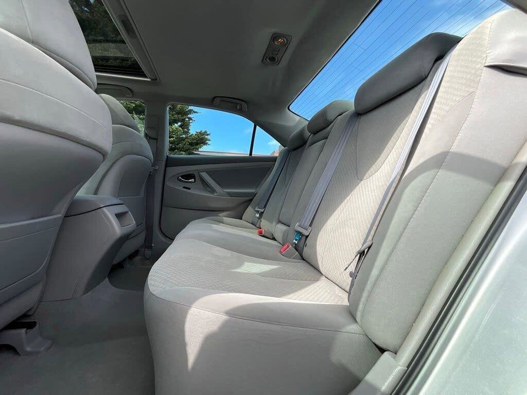 Used 2009 Toyota Camry LE FWD image 8