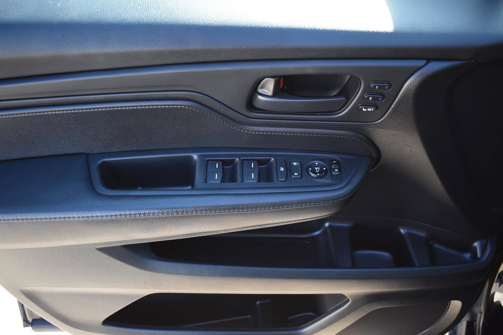 Used 2021 Honda Odyssey EX-L image 25