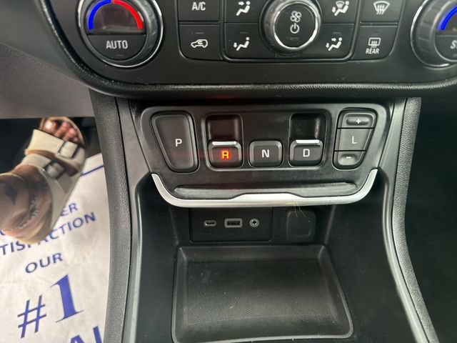 Used 2020 GMC Terrain SLE w/ Driver Convenience Package AWD/4WD image 16