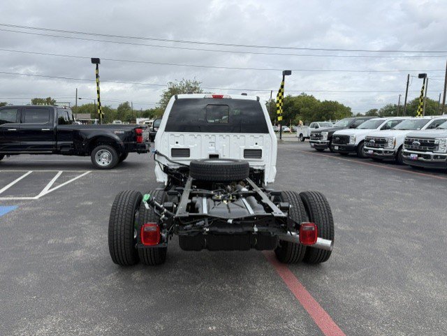 Used 2027 Ford F350 Lariat AWD/4WD image 7
