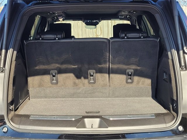 Used 2025 Cadillac Escalade V w/ LPO, ONYX Package image 9
