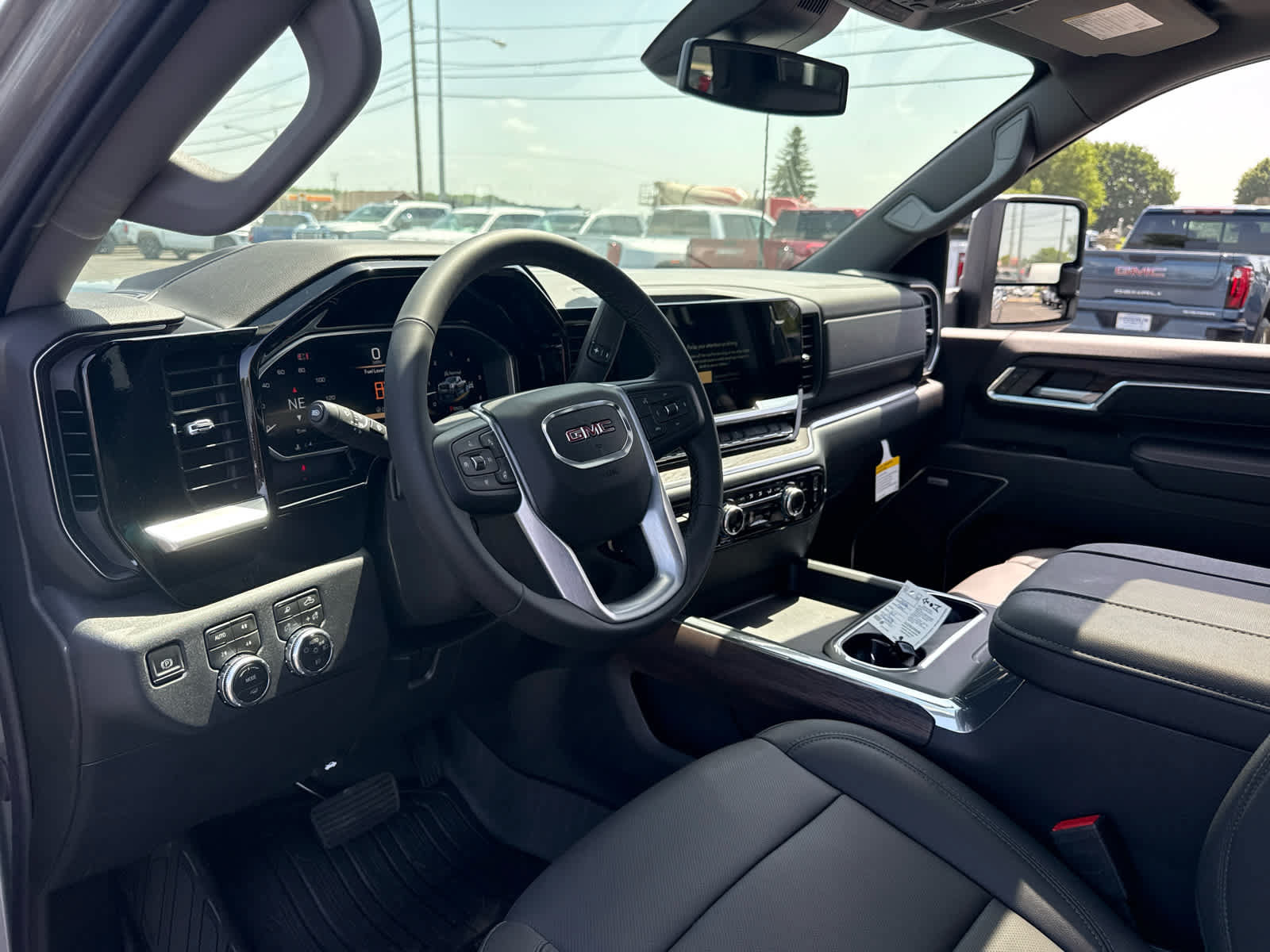 New 2026 GMC Sierra 3500 SLT w/ SLT Premium Package AWD/4WD image 13