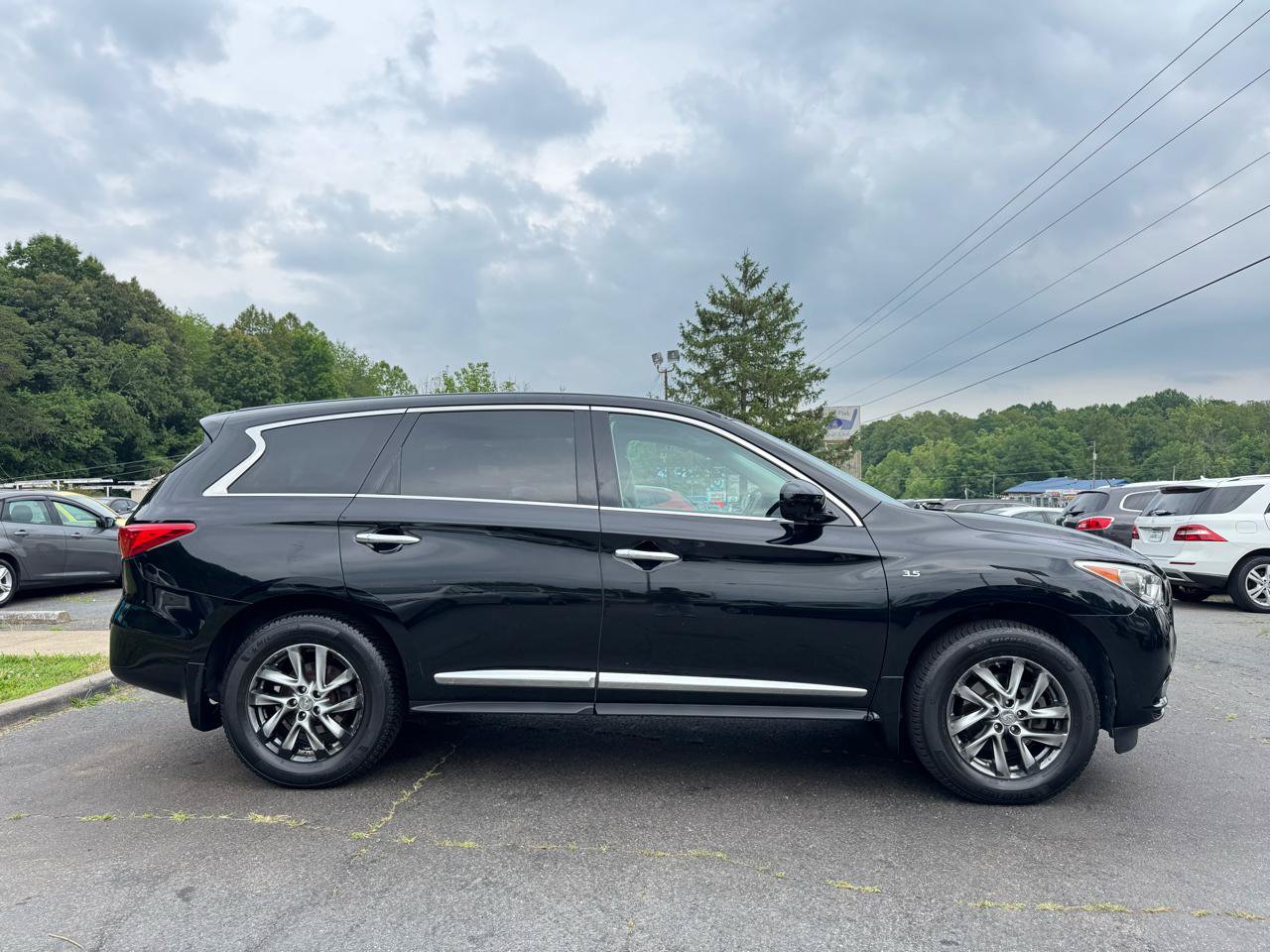 Used 2014 INFINITI QX60 Luxe w/ Premium Plus Package AWD/4WD image 4