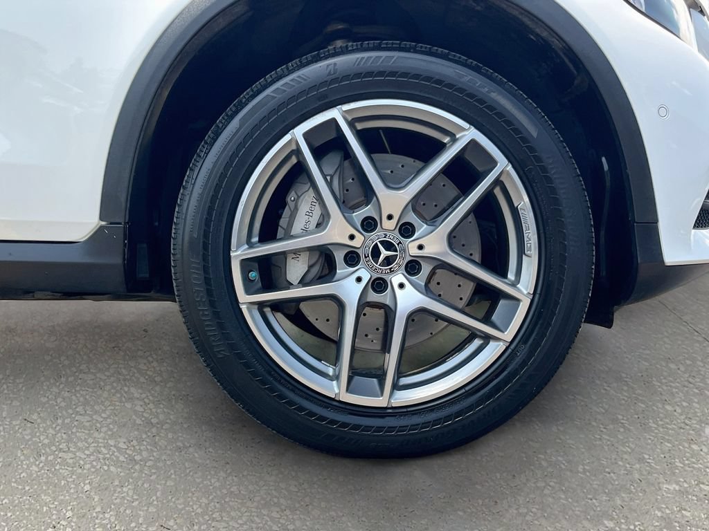 Used 2019 Mercedes-Benz GLC 300 4MATIC image 28
