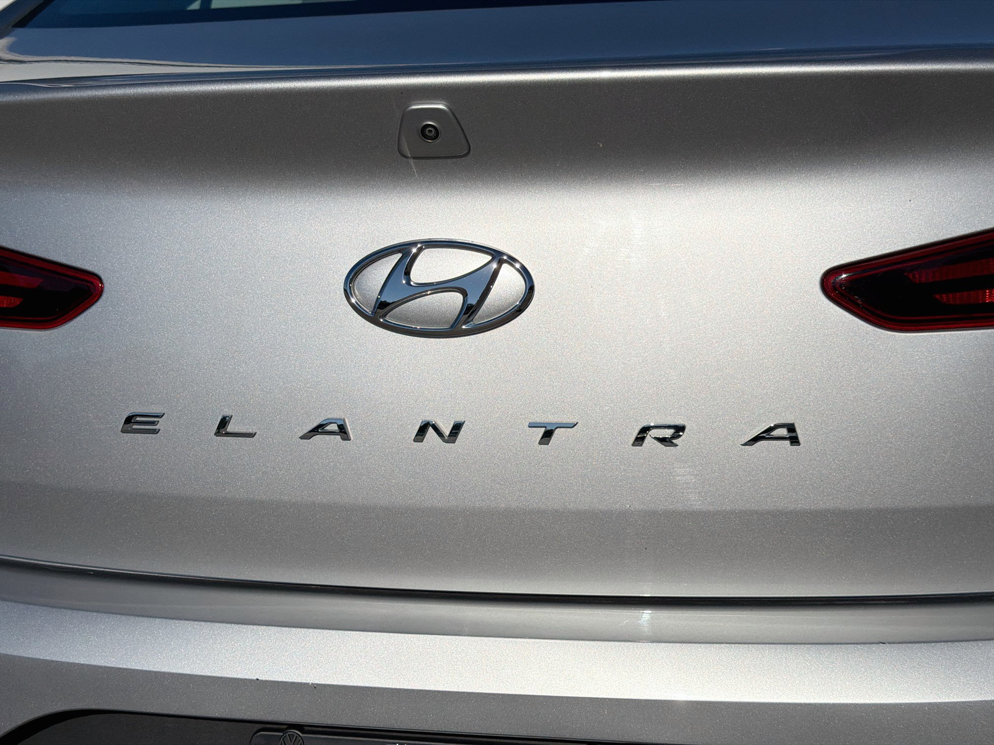 Used 2020 Hyundai Elantra SE FWD image 10