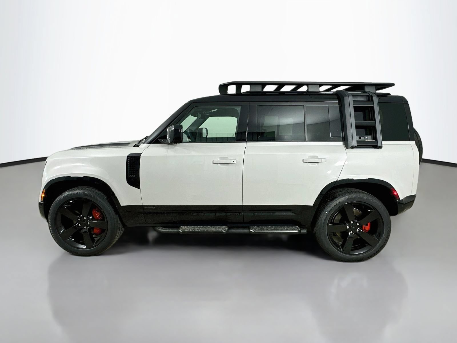 New 2026 Land Rover Defender 110 X AWD/4WD image 8