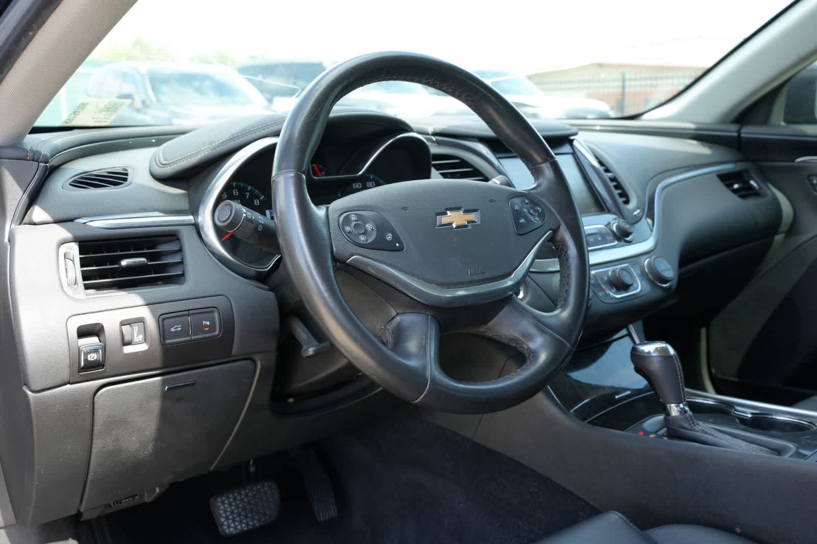Used 2019 Chevrolet Impala LT w/ LT Convenience Package FWD image 13