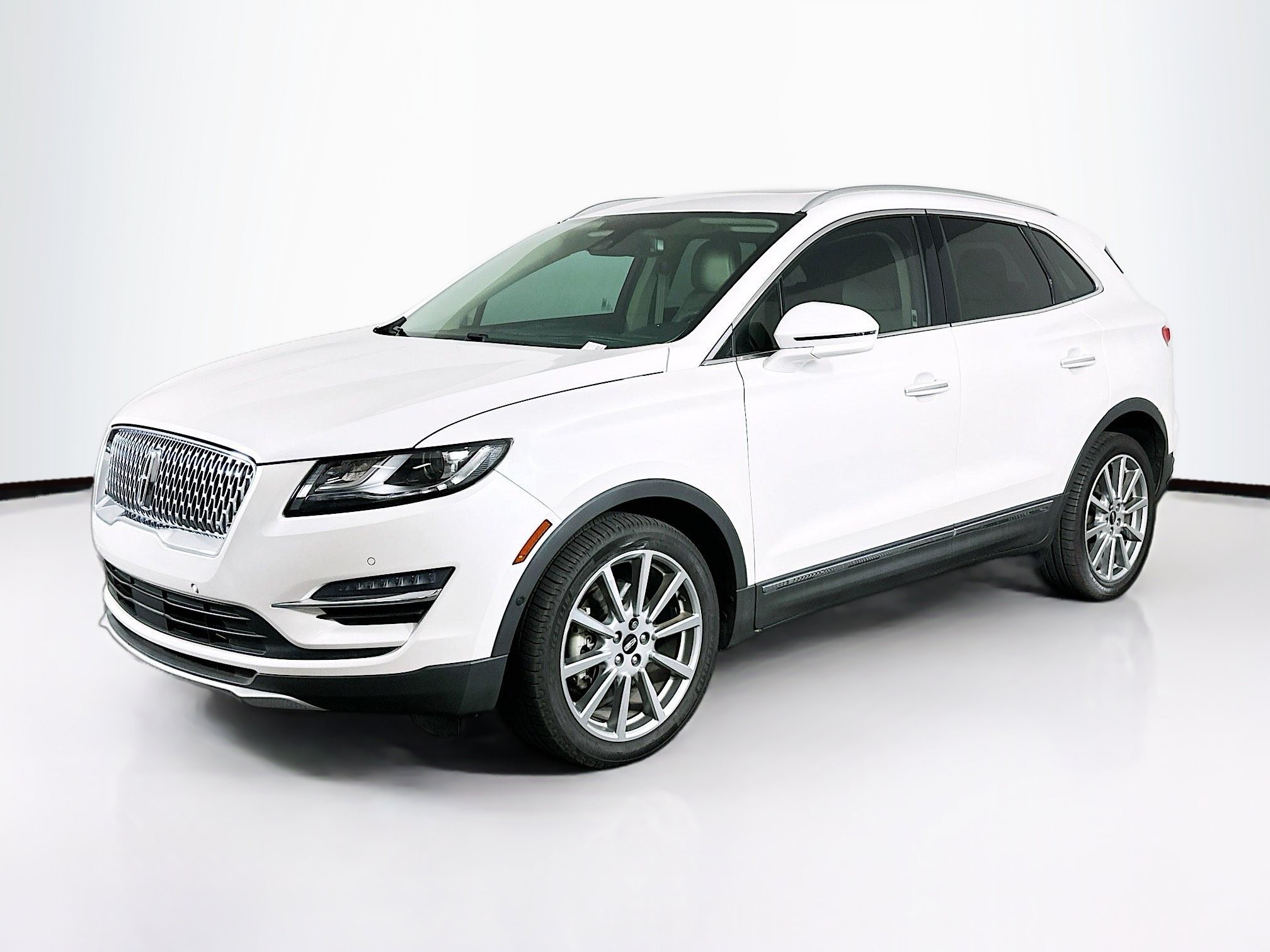 Used 2019 Lincoln MKC Reserve w/ MKC Technology Package FWD image 3