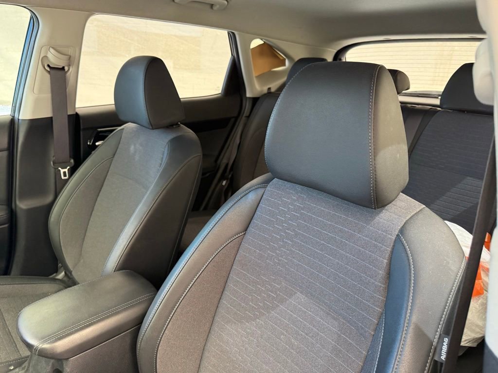 Used 2023 Kia Seltos S image 12