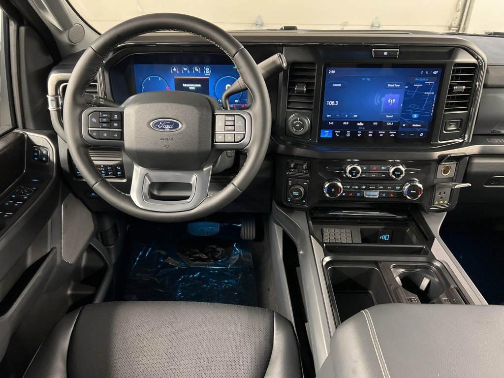 New 2026 Ford F250 Lariat w/ Black Appearance Package image 8