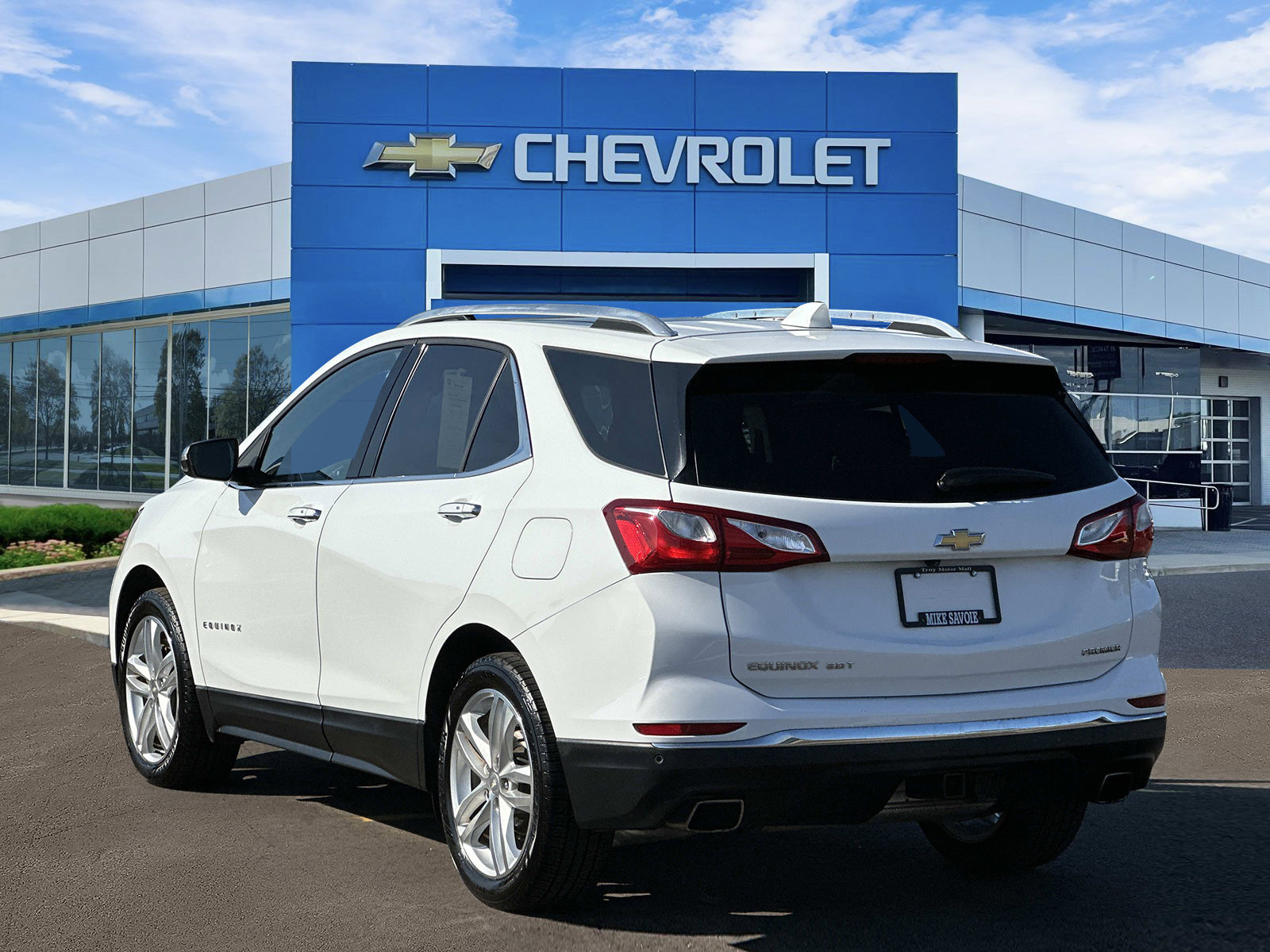 Certified 2019 Chevrolet Equinox Premier FWD image 3