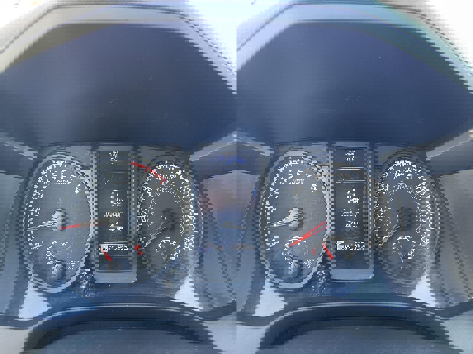 Used 2022 Toyota Tacoma SR image 16