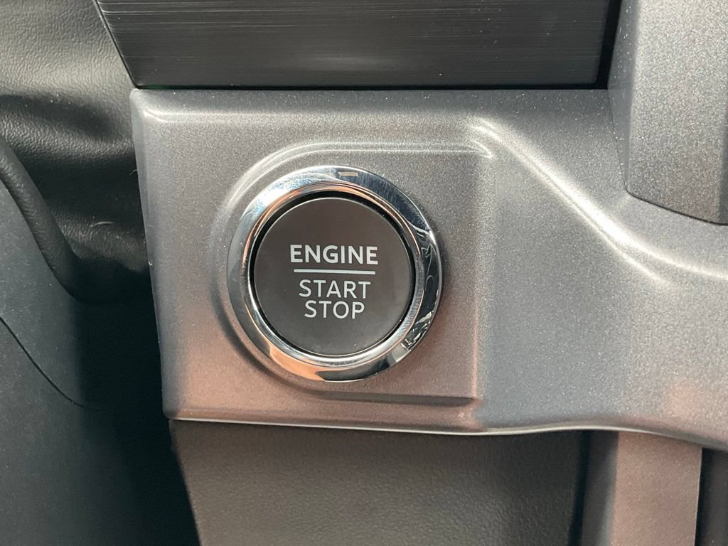 Used 2025 Ford F150 XLT w/ Equipment Group 302A MID AWD/4WD image 11