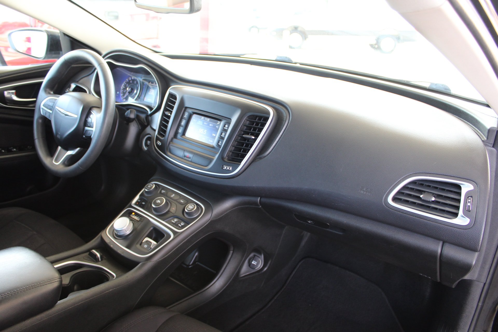 Used 2015 Chrysler 200 Limited FWD image 16