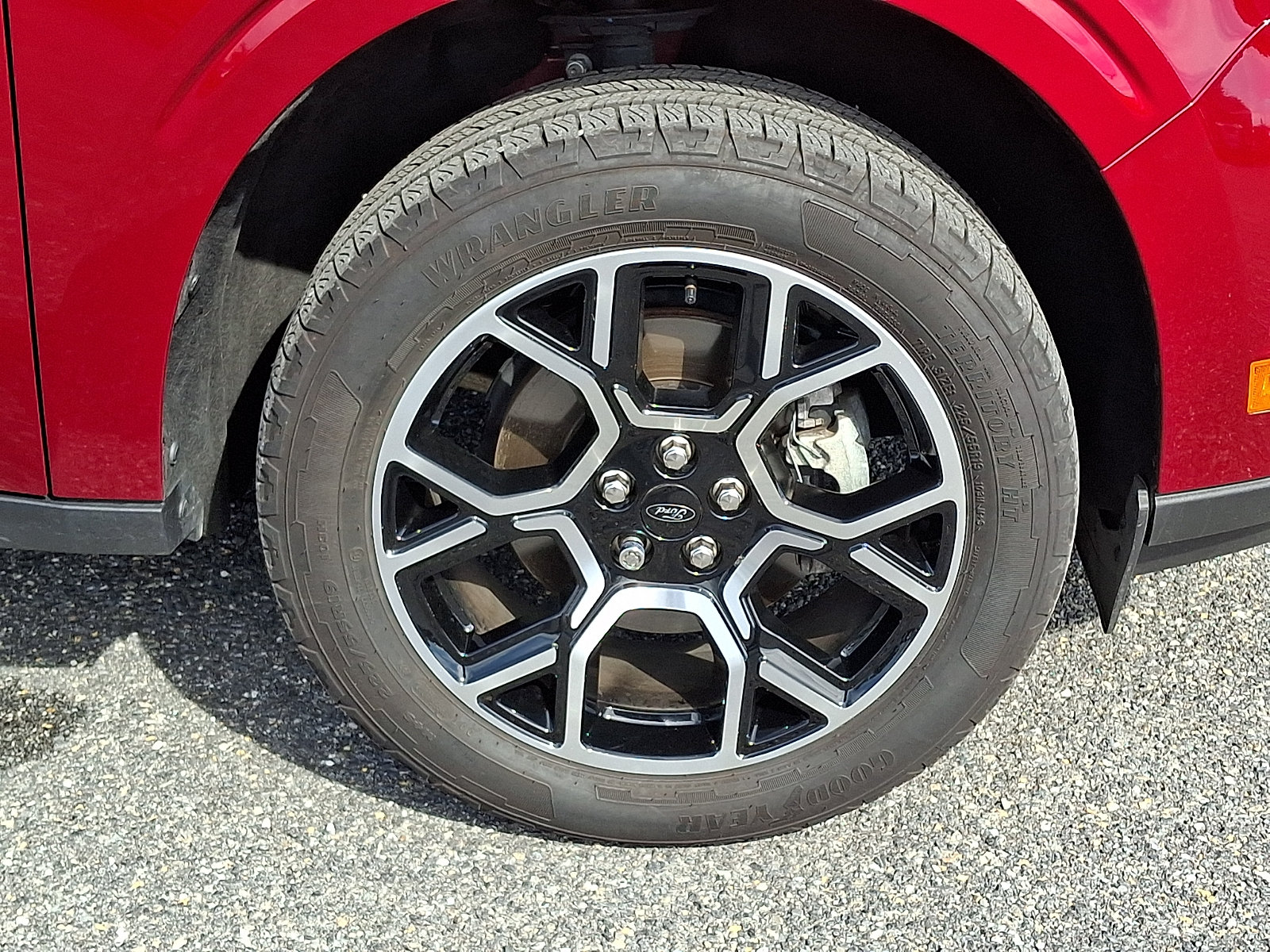 Certified 2025 Ford Maverick Lariat w/ 4K Tow Package AWD/4WD image 9