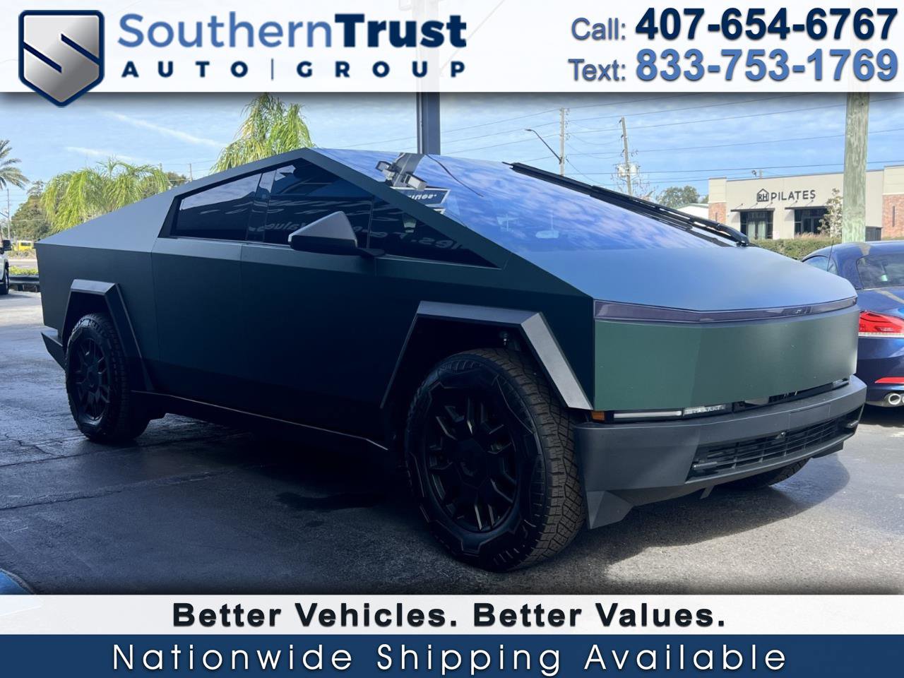 Used 2024 Tesla Cybertruck AWD Crew Cab image 1