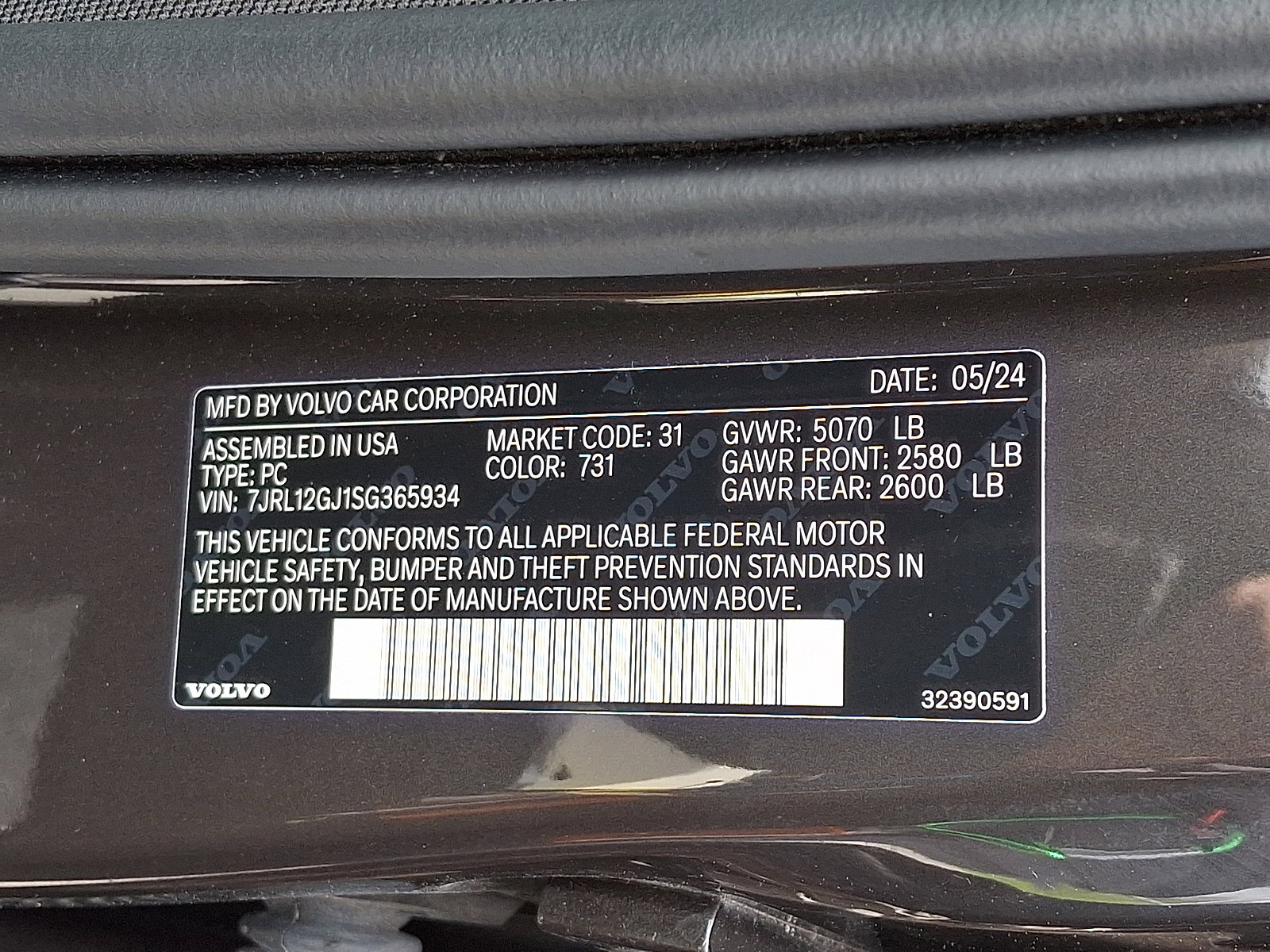 Certified 2025 Volvo S60 B5 Core AWD/4WD image 28