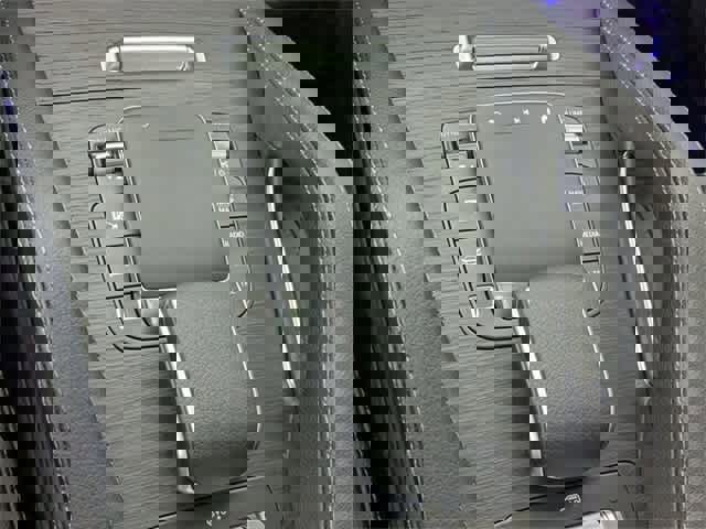 Certified 2025 Mercedes-Benz GLS 450 4MATIC image 31