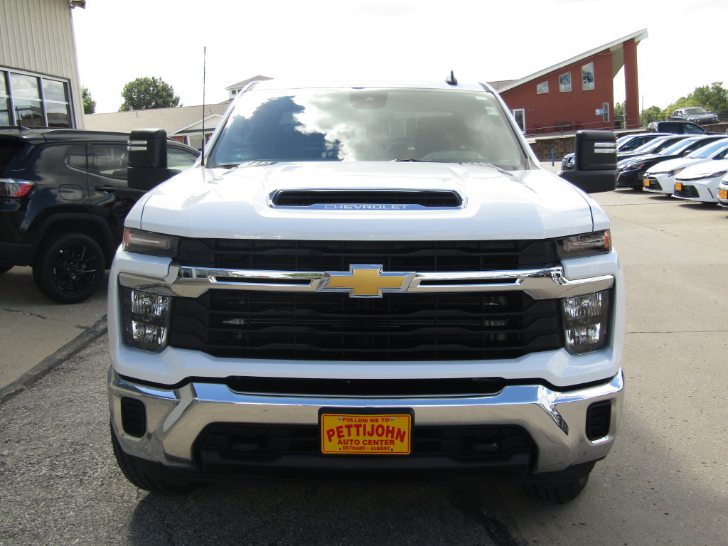 Used 2026 Chevrolet Silverado 2500 LT AWD/4WD image 13