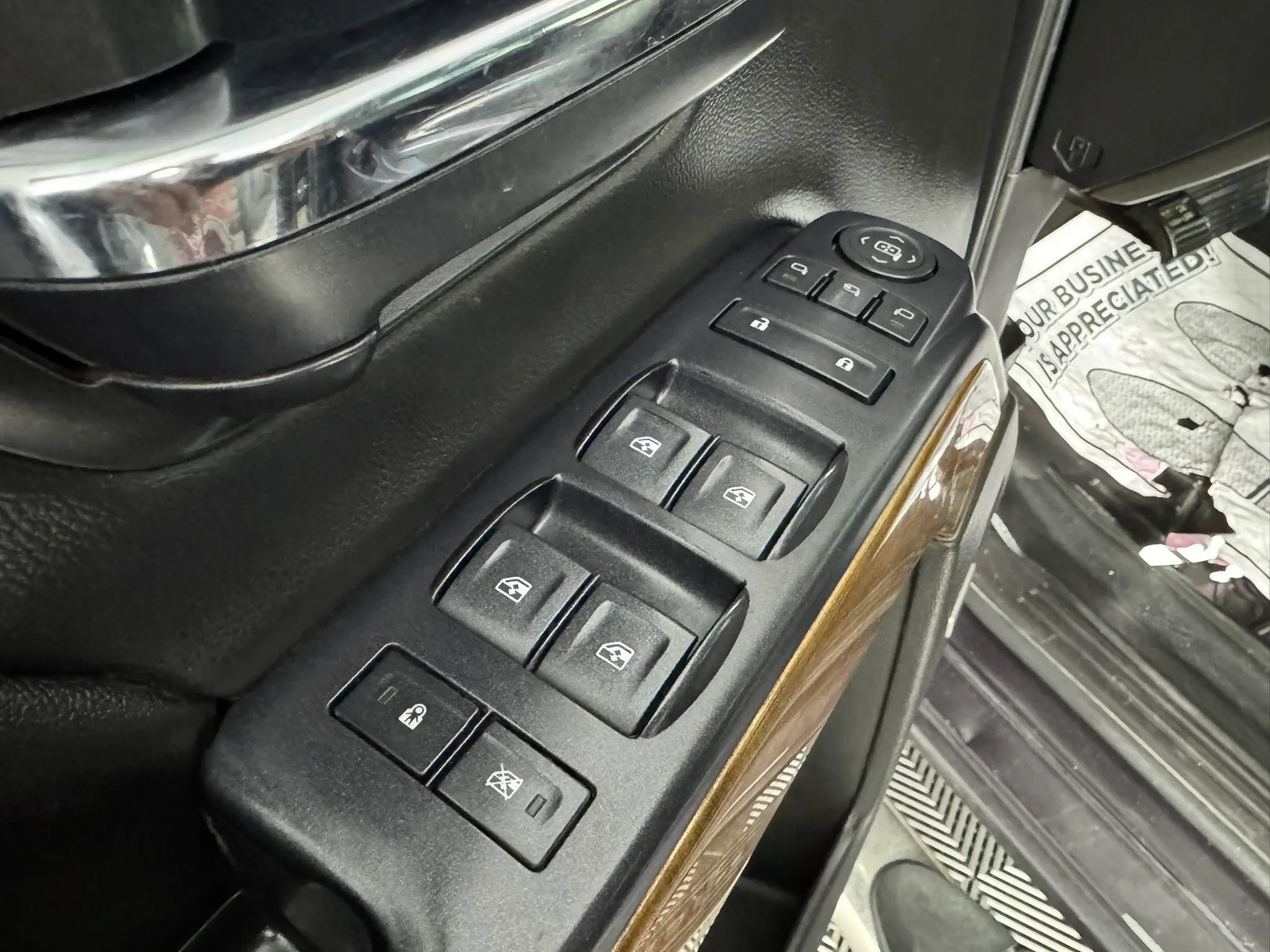 Used 2015 Chevrolet Silverado 1500 LTZ w/ LTZ Plus Package AWD/4WD image 39