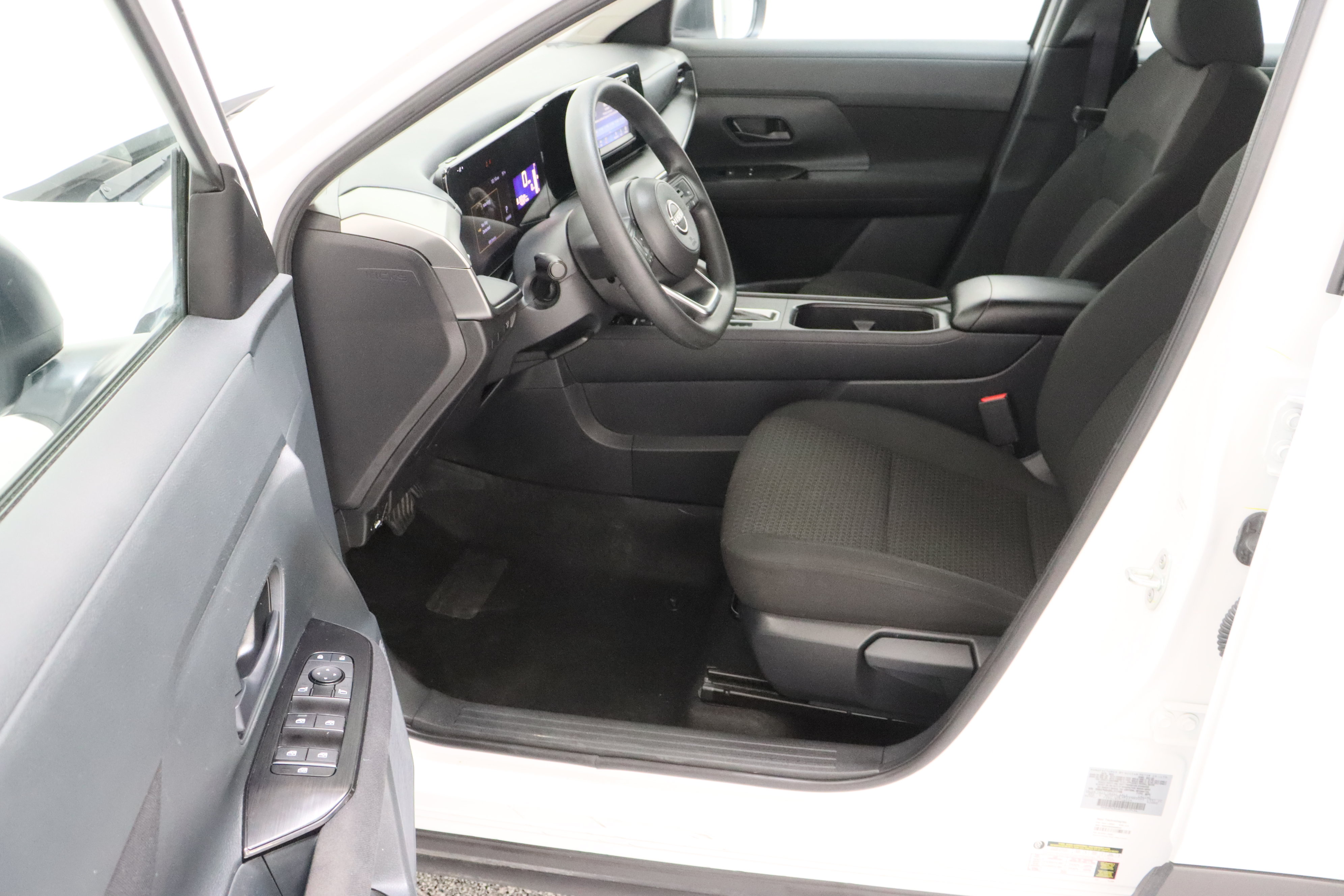 Used 2025 Nissan Kicks S FWD image 14